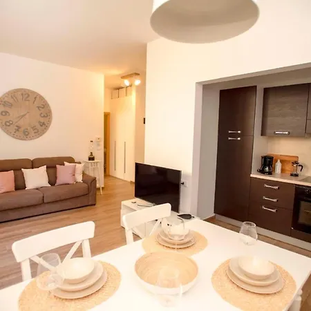 Portico Ventizerodue アパート メラーノ