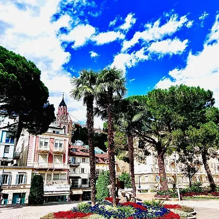 Portico Ventizerodue アパート *